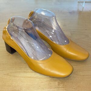 Everlane Womens Leather Slip On Day Heels Mustard Size 9